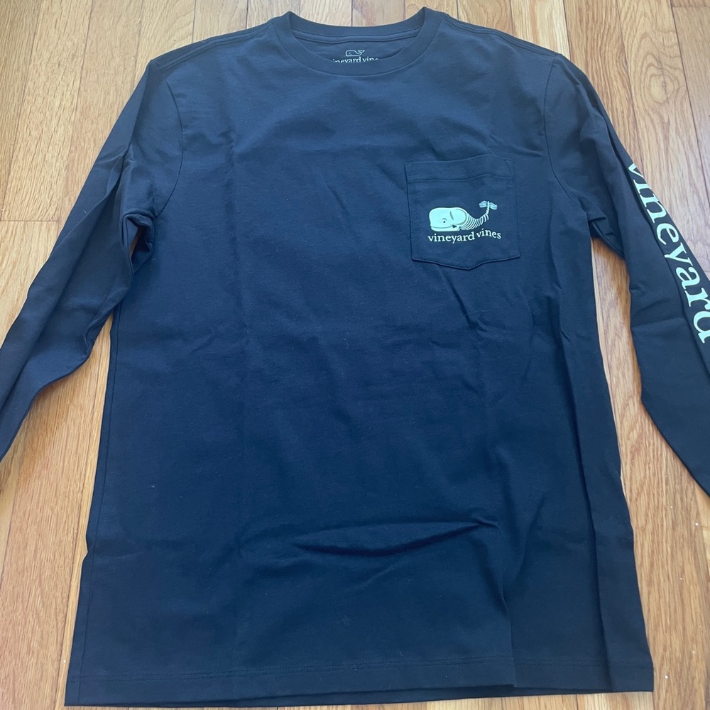 Vineyard Vines Skeleton shirt